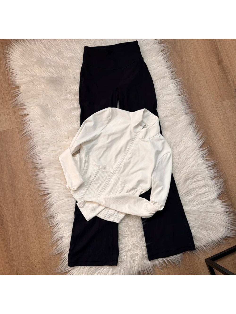 Stretch your Story white and black  set size XS